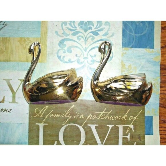 Set Of 2 Swan Candle Holders JAPAN gold tone metal 4"x3.5" EUC - Picture 11 of 12